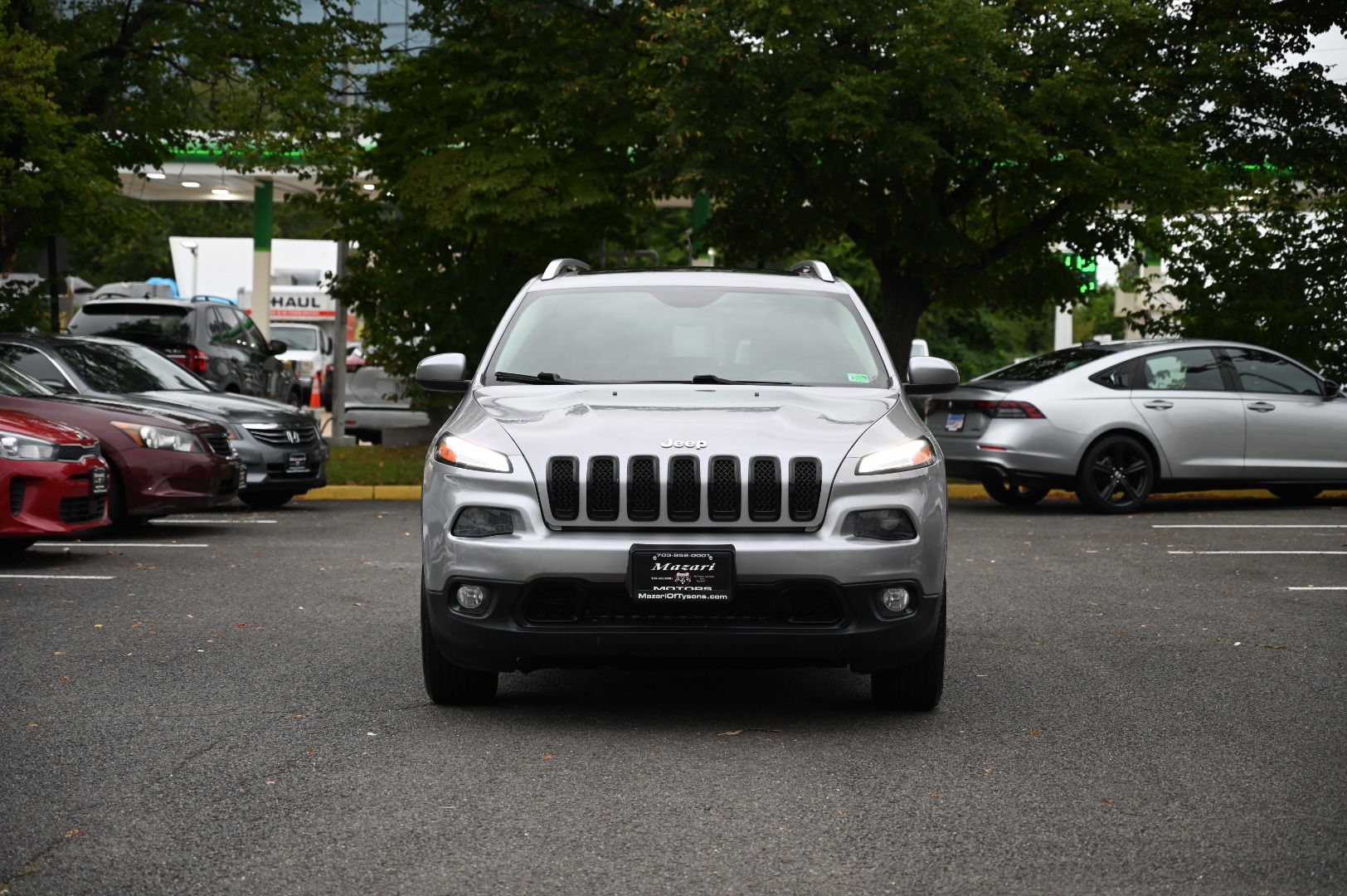 2018 Jeep Cherokee Latitude Plus - Photo 3