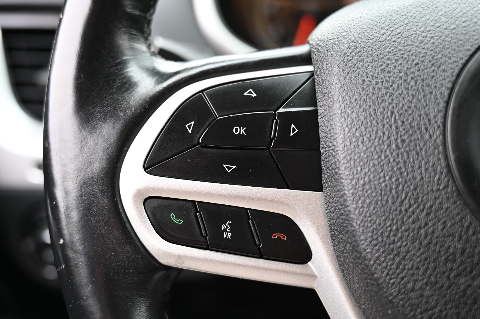 2018 Jeep Cherokee Latitude Plus - Photo 47
