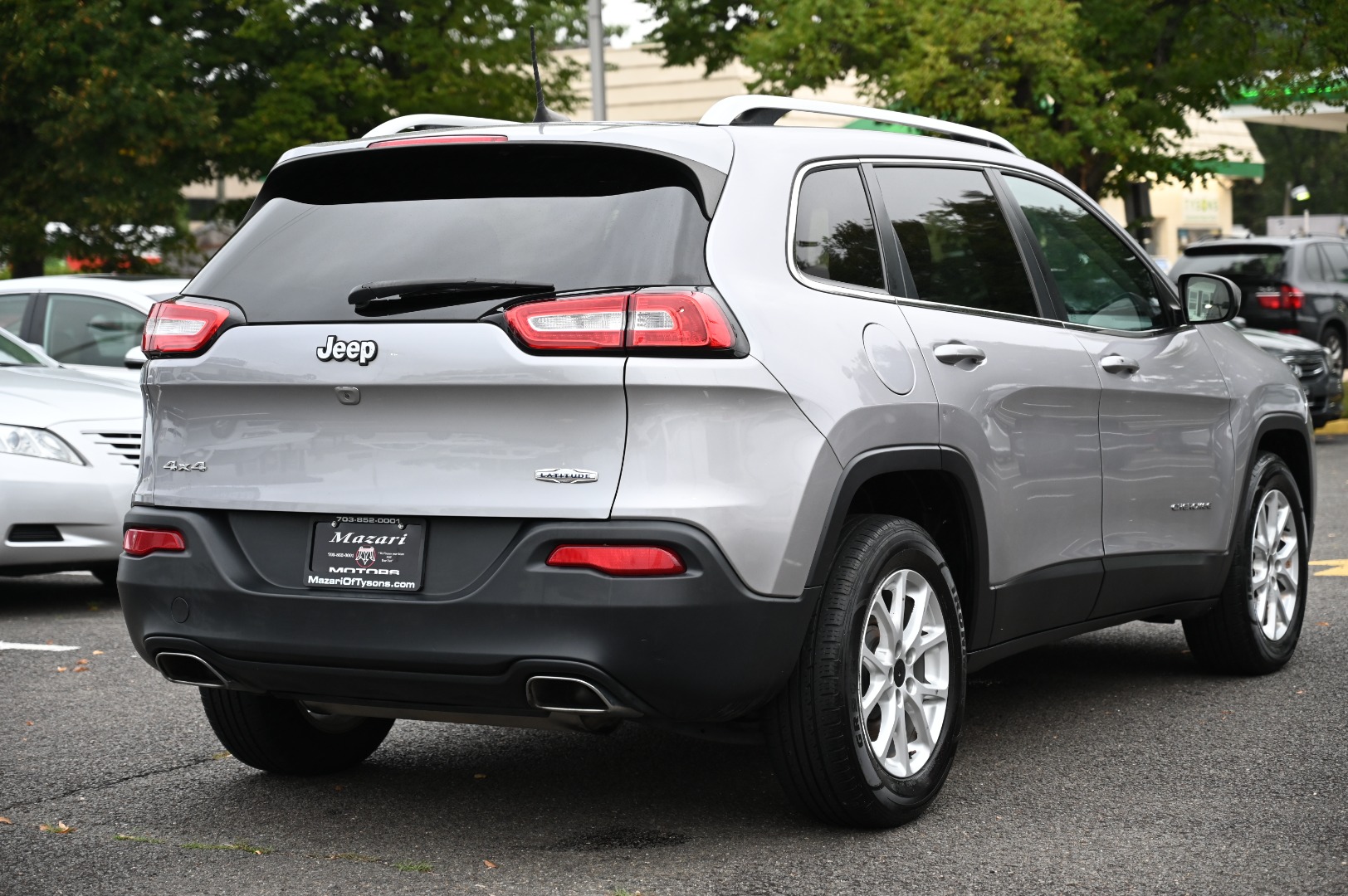 2018 Jeep Cherokee Latitude Plus - Photo 7