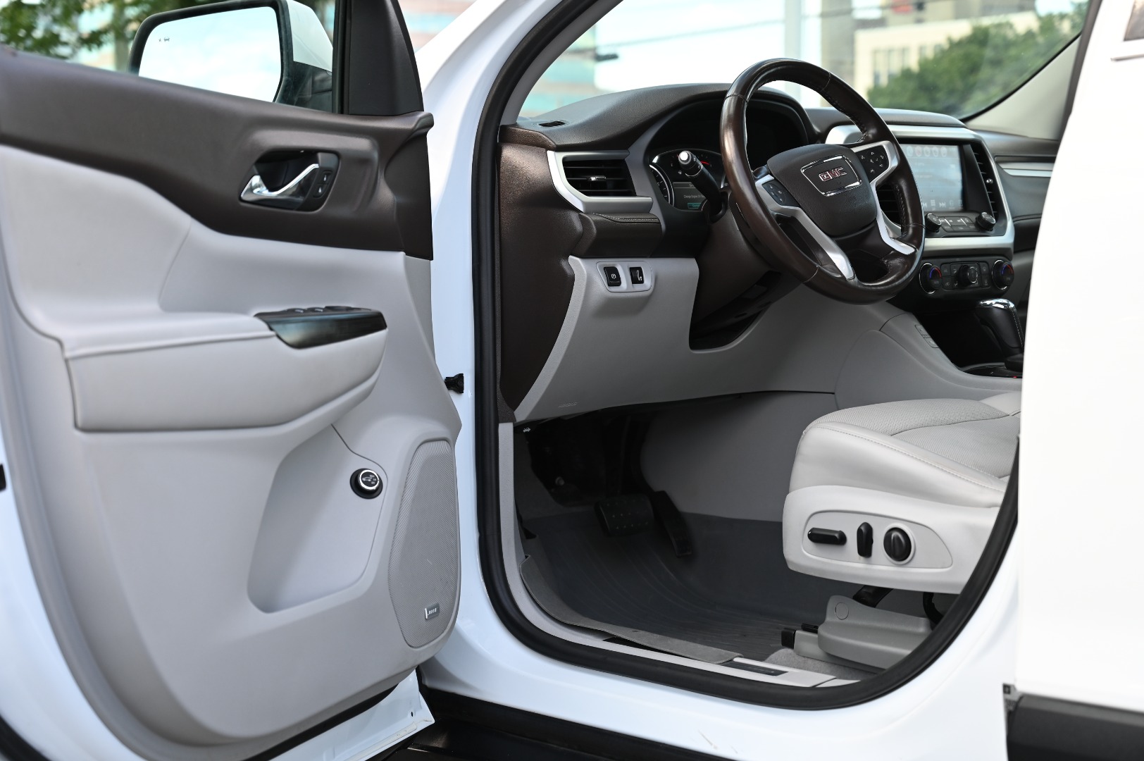 2018 GMC Acadia SLT-1 - Photo 11