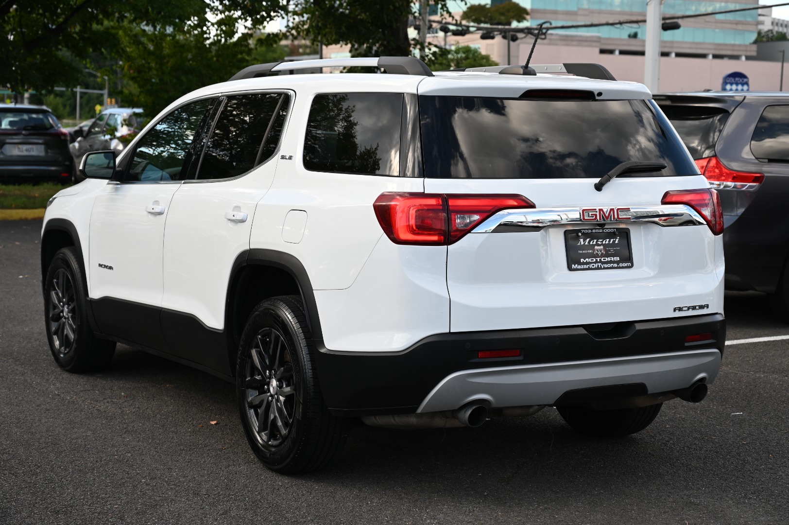 2018 GMC Acadia SLT-1 - Photo 8