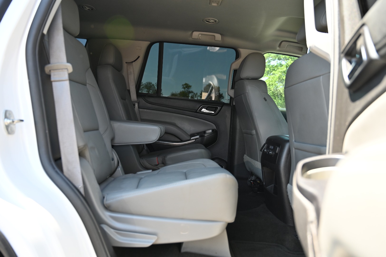 2016 Chevrolet Tahoe LT - Photo 14