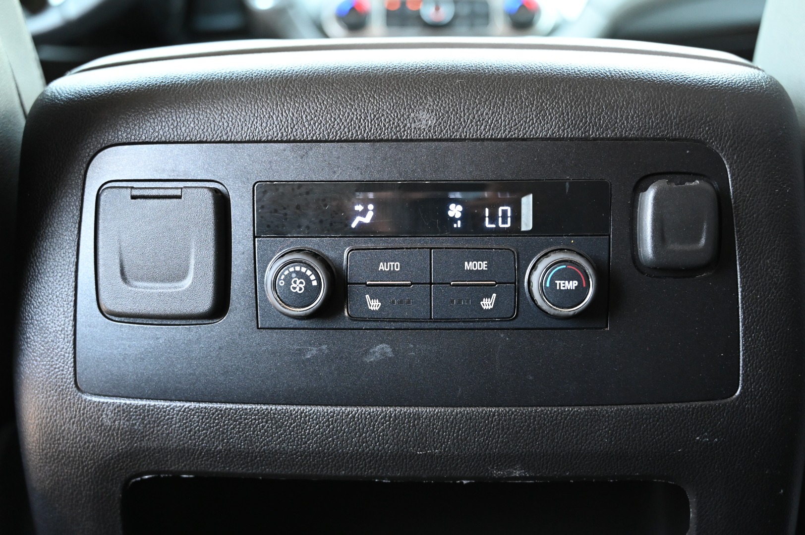 2016 Chevrolet Tahoe LT - Photo 62