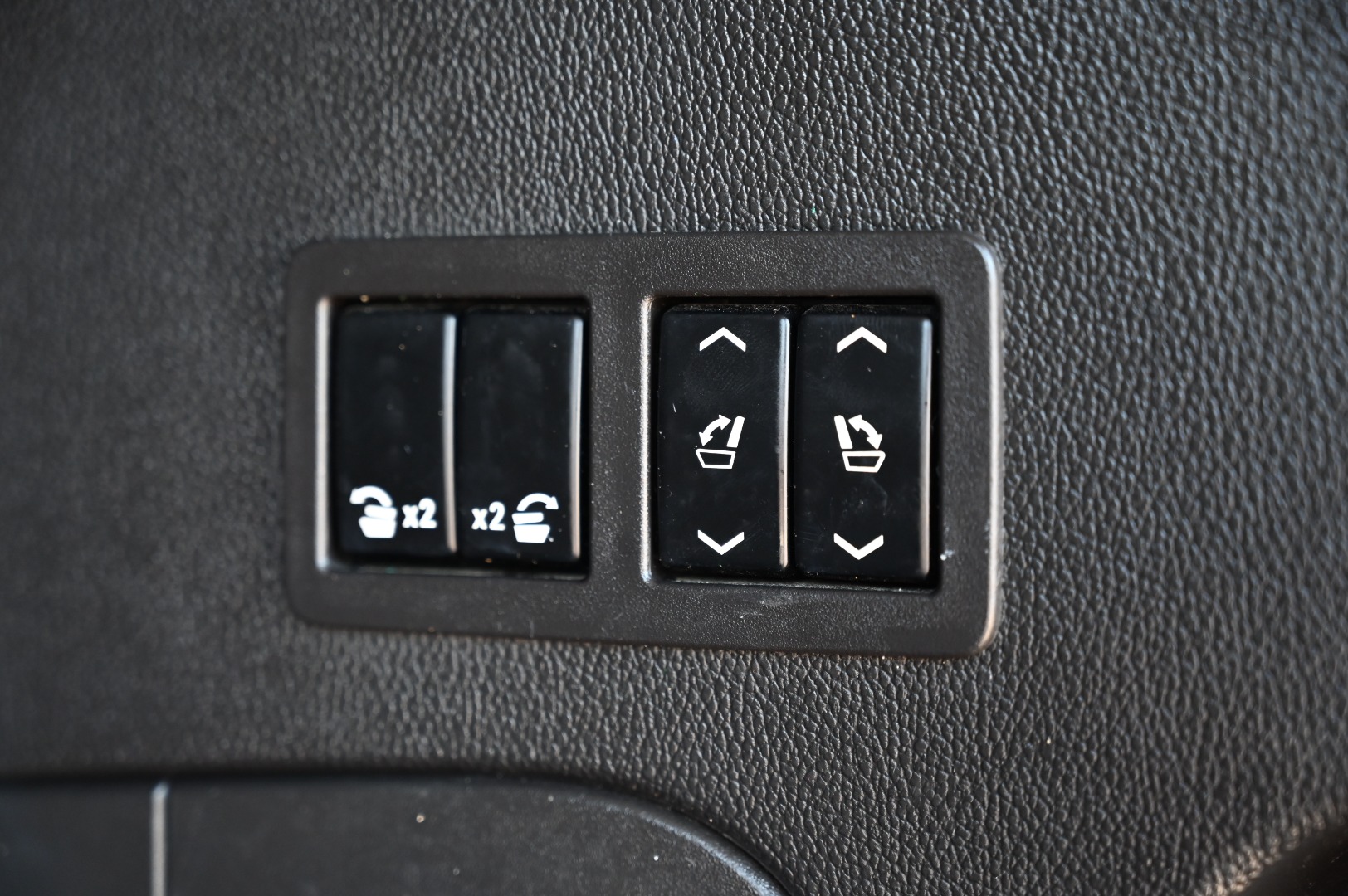 2016 Chevrolet Tahoe LT - Photo 67