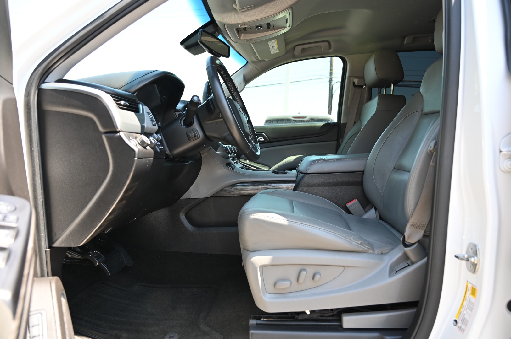 2016 Chevrolet Tahoe LT - Photo 9
