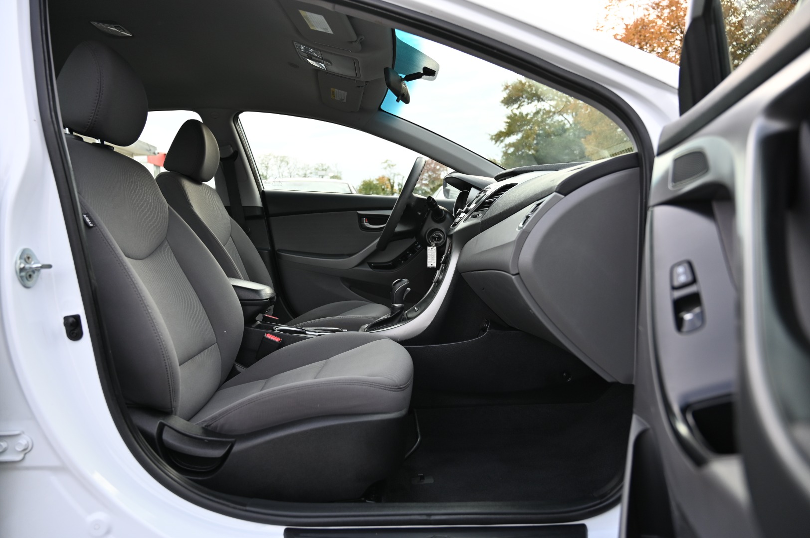 2016 Hyundai Elantra SE - Photo 12
