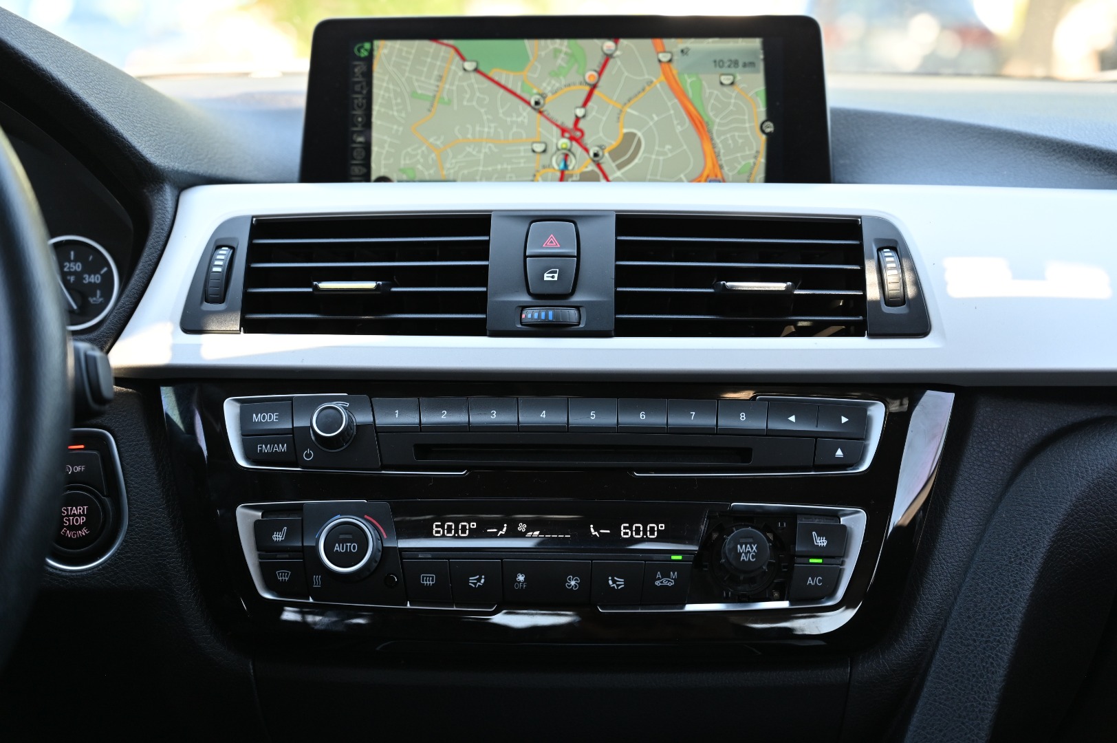 2016 BMW 3 Series 320i - Photo 22