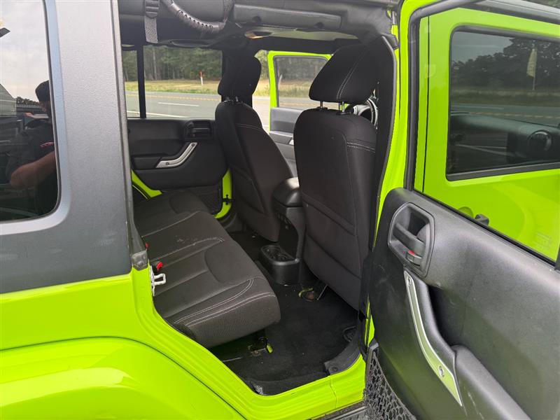 2013 Jeep Wrangler Unlimited Sahara - Photo 21