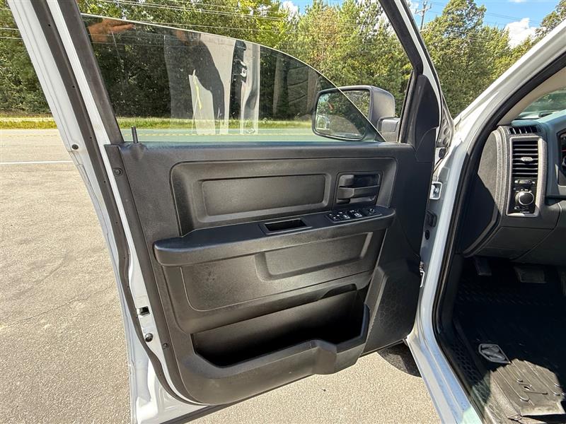 2018 RAM Ram 1500 Pickup Tradesman - Photo 12