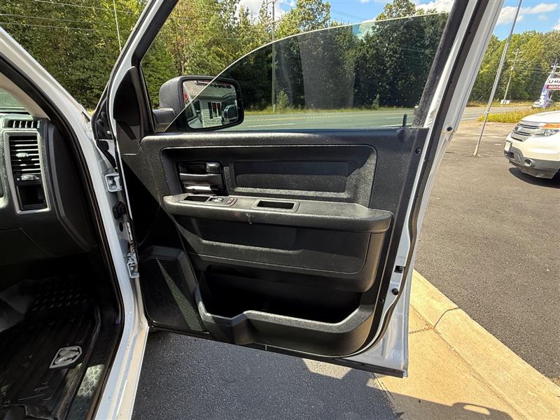 2018 RAM Ram 1500 Pickup Tradesman - Photo 16