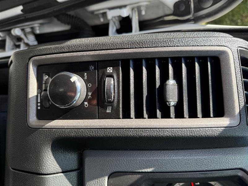 2018 RAM Ram 1500 Pickup Tradesman - Photo 25