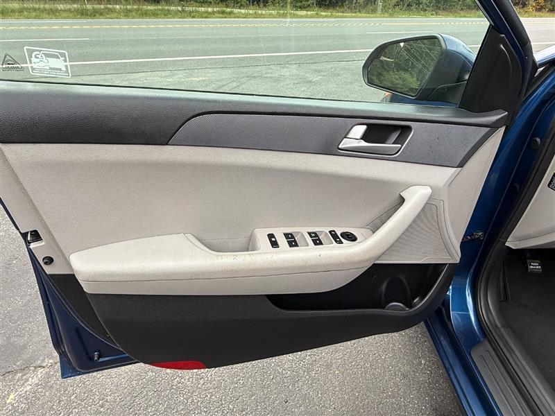 2017 Hyundai Sonata SE - Photo 10