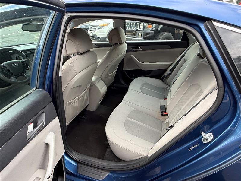 2017 Hyundai Sonata SE - Photo 12