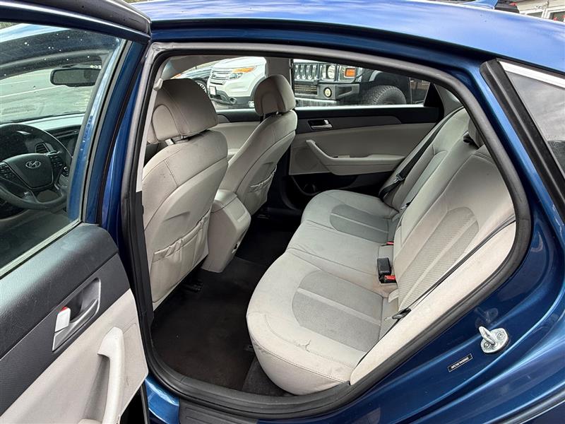 2017 Hyundai Sonata SE - Photo 13