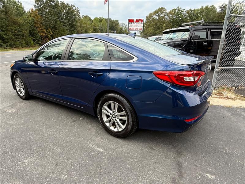 2017 Hyundai Sonata SE - Photo 3