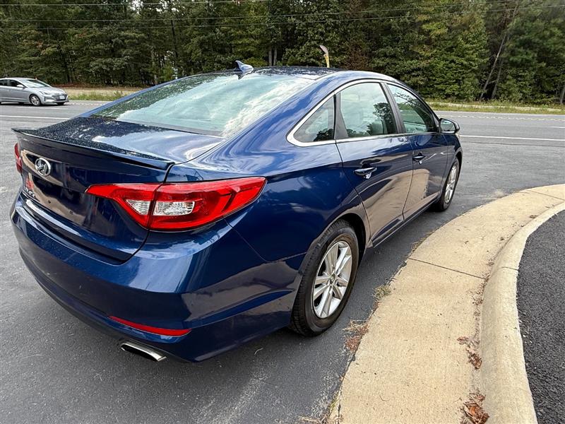 2017 Hyundai Sonata SE - Photo 5