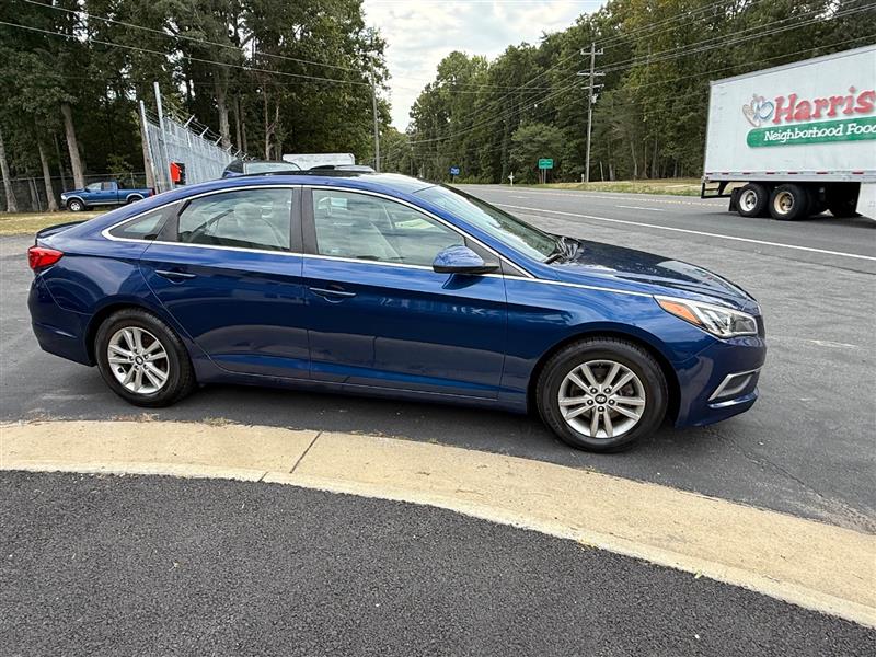 2017 Hyundai Sonata SE - Photo 6