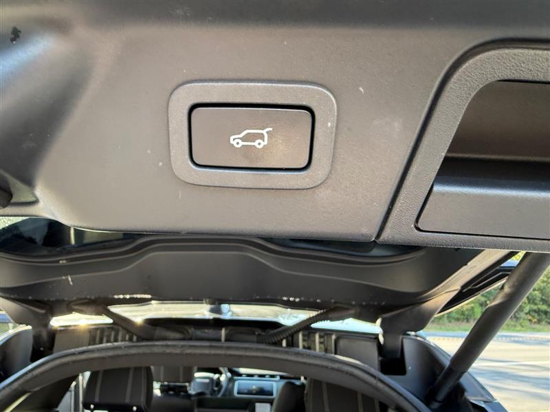 2018 Land Rover Range Rover Velar SE - Photo 16