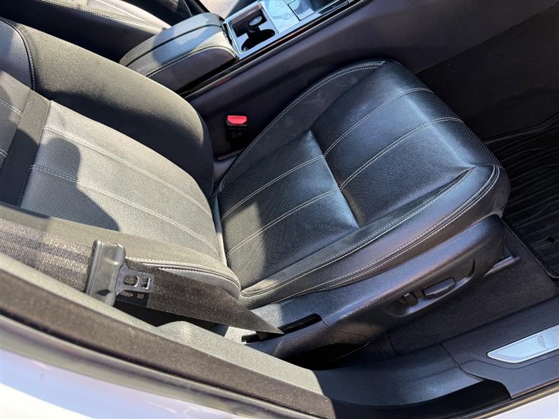 2018 Land Rover Range Rover Velar SE - Photo 23