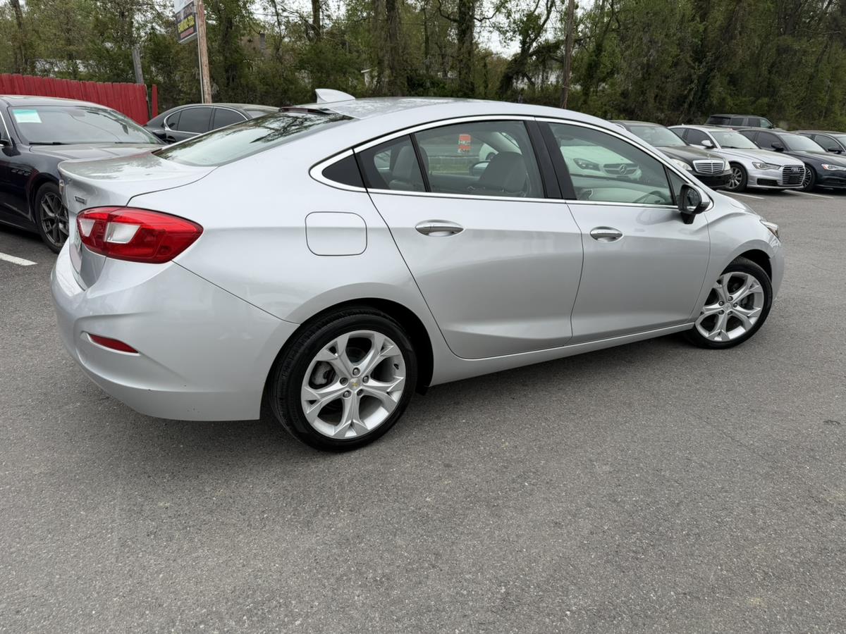 2016 Chevrolet Cruze L - Photo 11