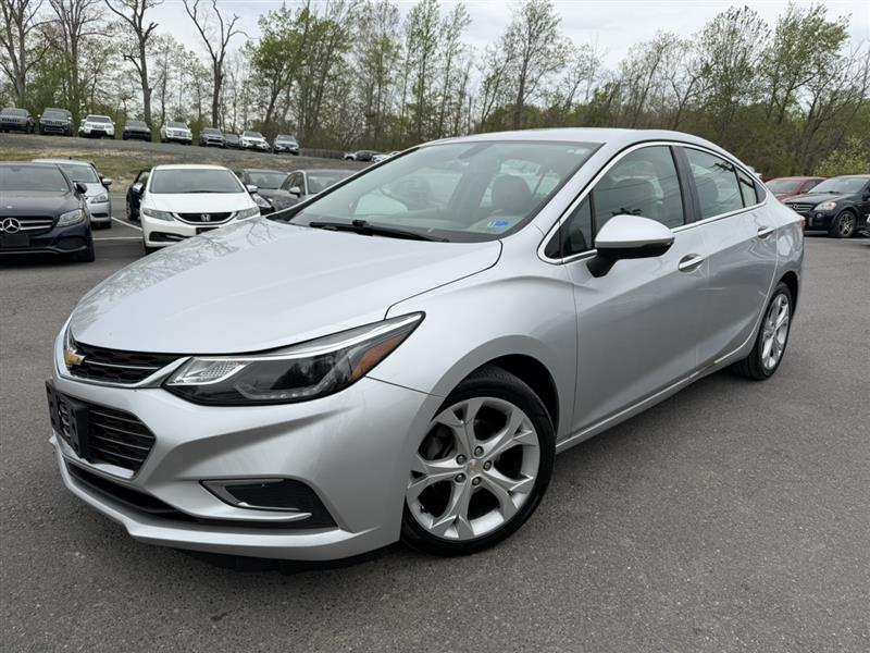 2016 Chevrolet Cruze L - Photo 2