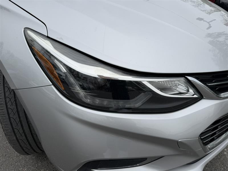 2016 Chevrolet Cruze L - Photo 10
