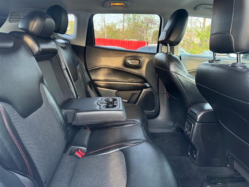 2018 Jeep Compass Trailhawk - Photo 38
