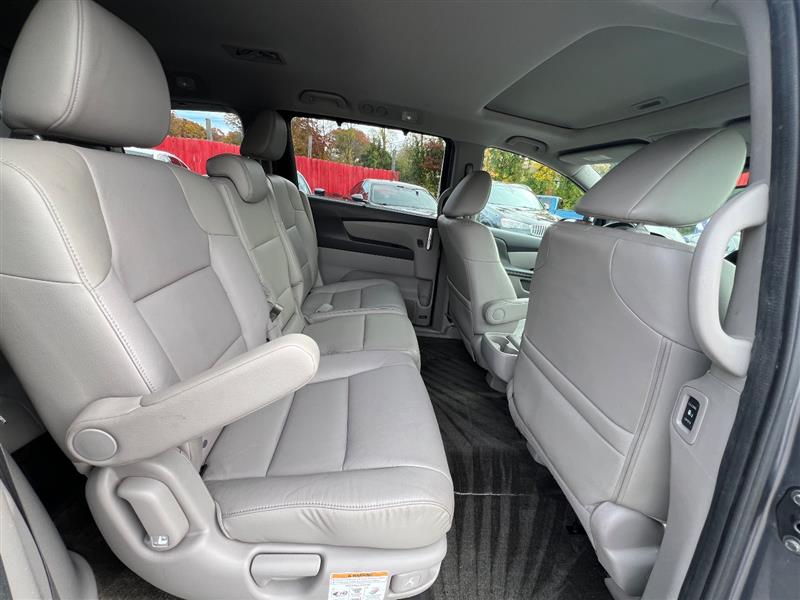 2014 Honda Odyssey EX-L - Photo 30