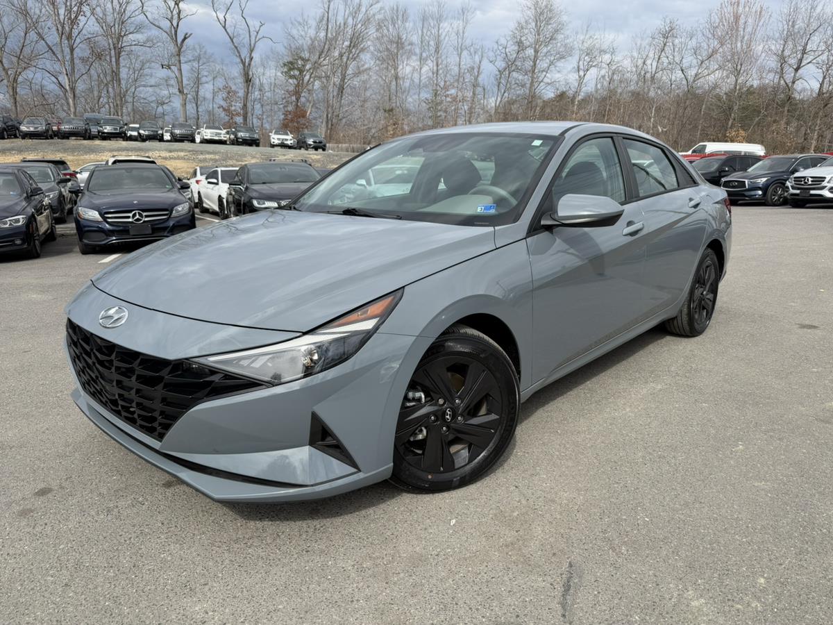 2021 Hyundai Elantra 1.6 HEV Blue's photo