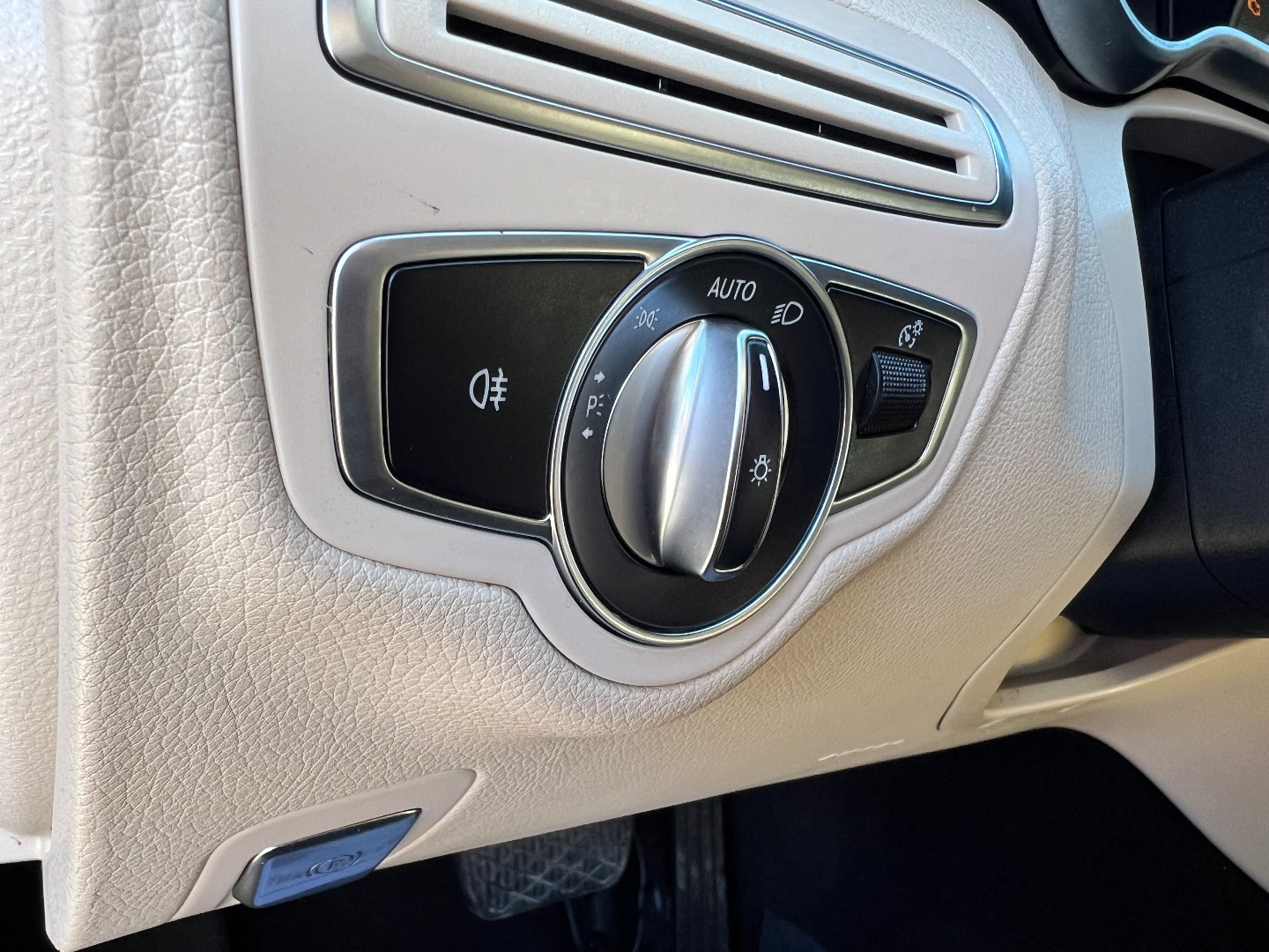 2018 Mercedes-Benz C-Class Sedan C300 - Photo 41