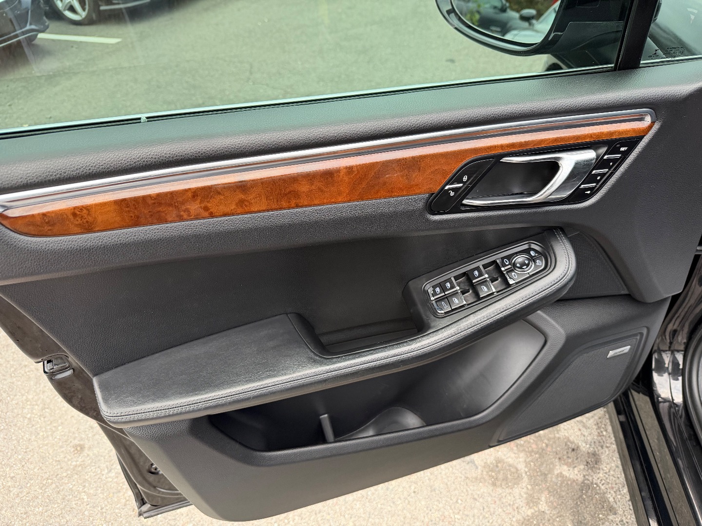 2015 Porsche Macan Turbo - Photo 25