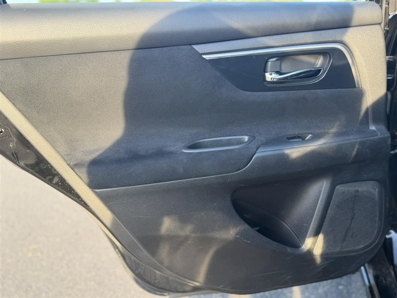 2014 Nissan Altima S - Photo 18