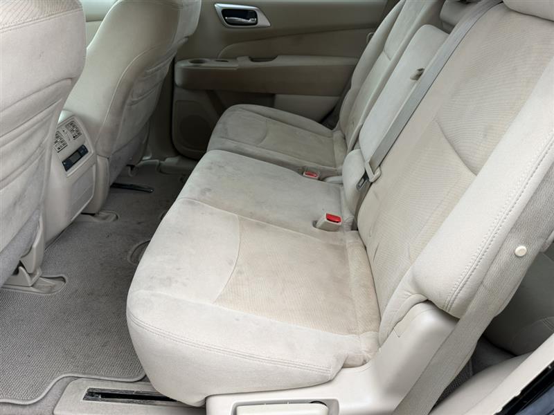 2013 Nissan Pathfinder SV - Photo 17