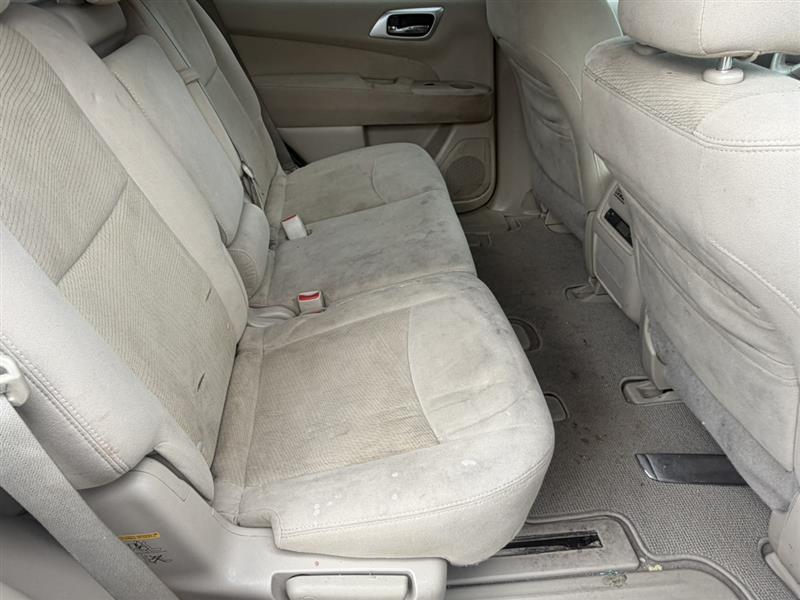 2013 Nissan Pathfinder SV - Photo 20