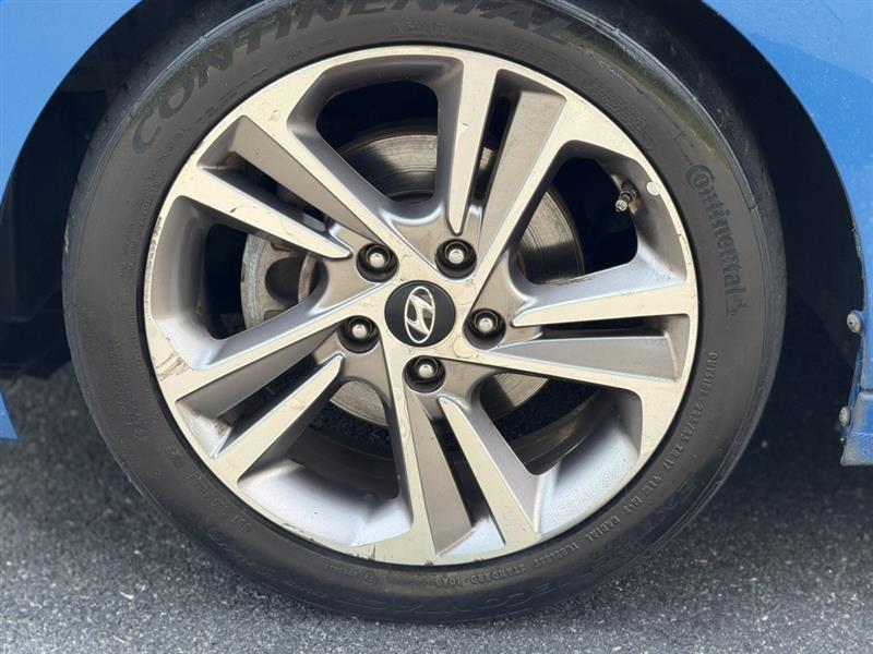2017 Hyundai Elantra Limited - Photo 11