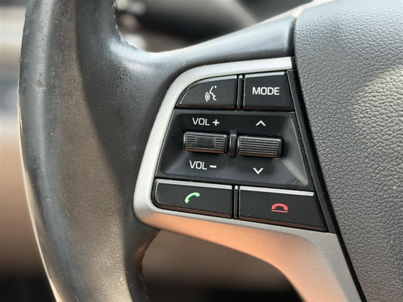 2017 Hyundai Elantra Limited - Photo 29