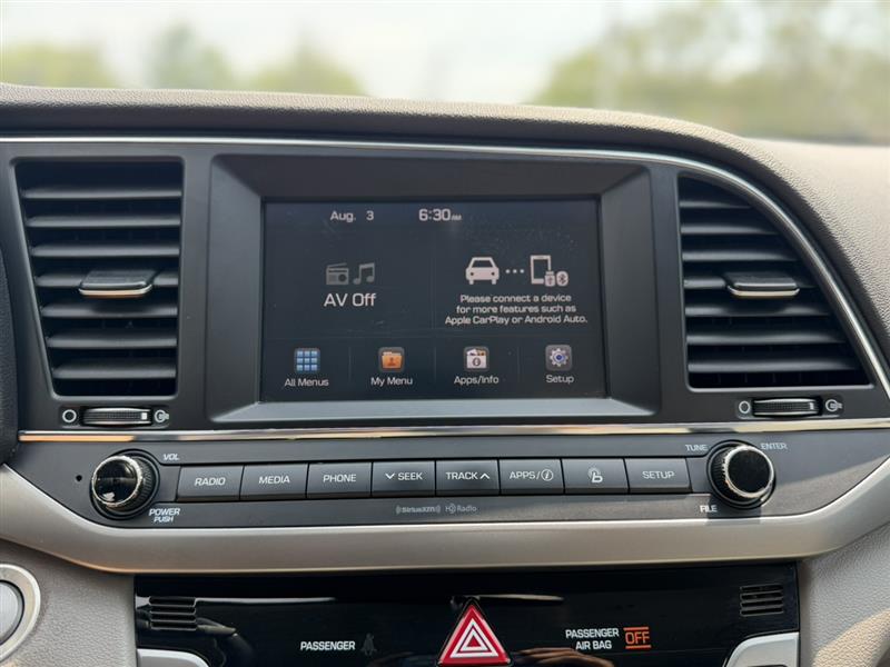 2017 Hyundai Elantra Limited - Photo 33