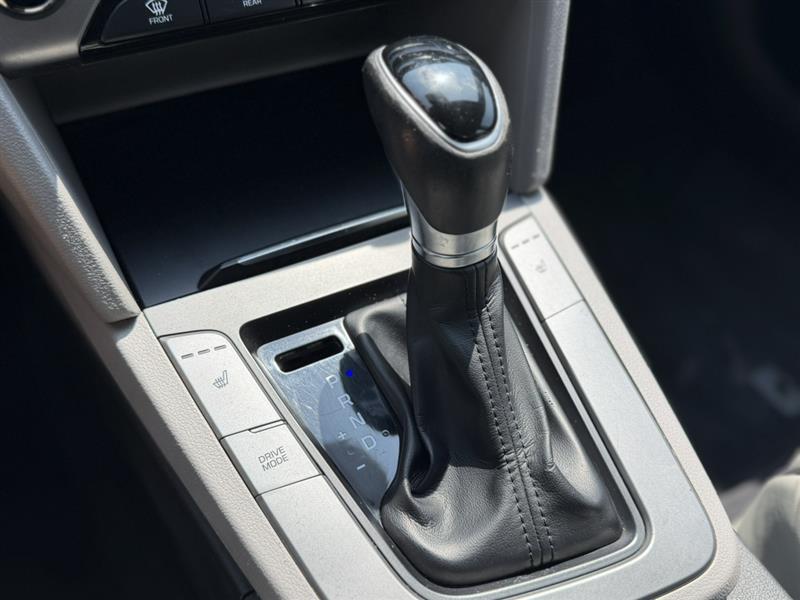 2017 Hyundai Elantra Limited - Photo 35