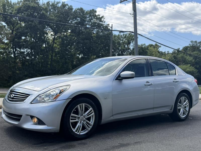 Gray (Liquid Platinum) 2015 INFINITI Q40 Sedan All-Wheel Drive Automatic