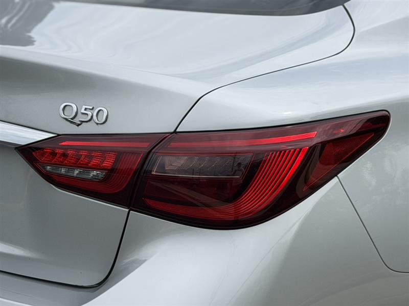 2018 INFINITI Q50 LUXE - Photo 14
