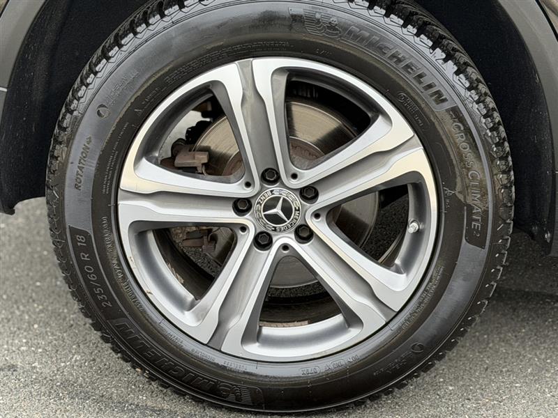 2019 Mercedes-Benz GLC GLC300 - Photo 8