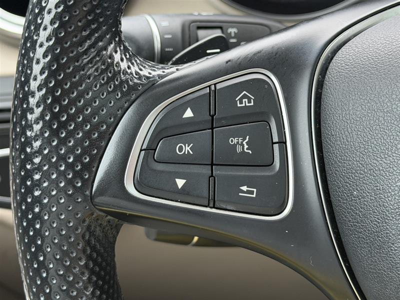 2019 Mercedes-Benz GLC GLC300 - Photo 34