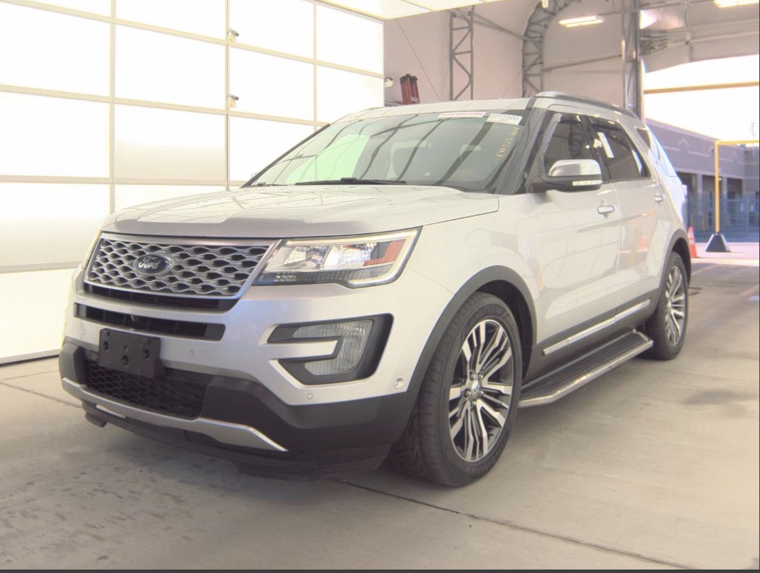 2016 Ford Explorer Platinum 4WD's photo