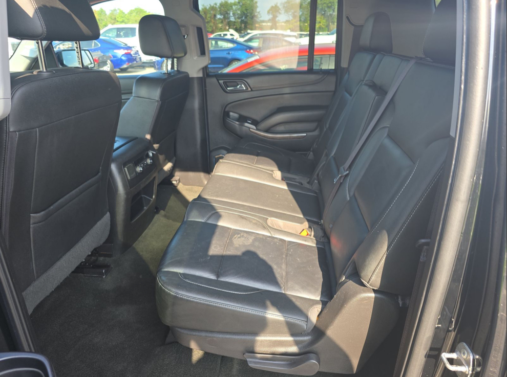 2017 Chevrolet Suburban LT - Photo 9