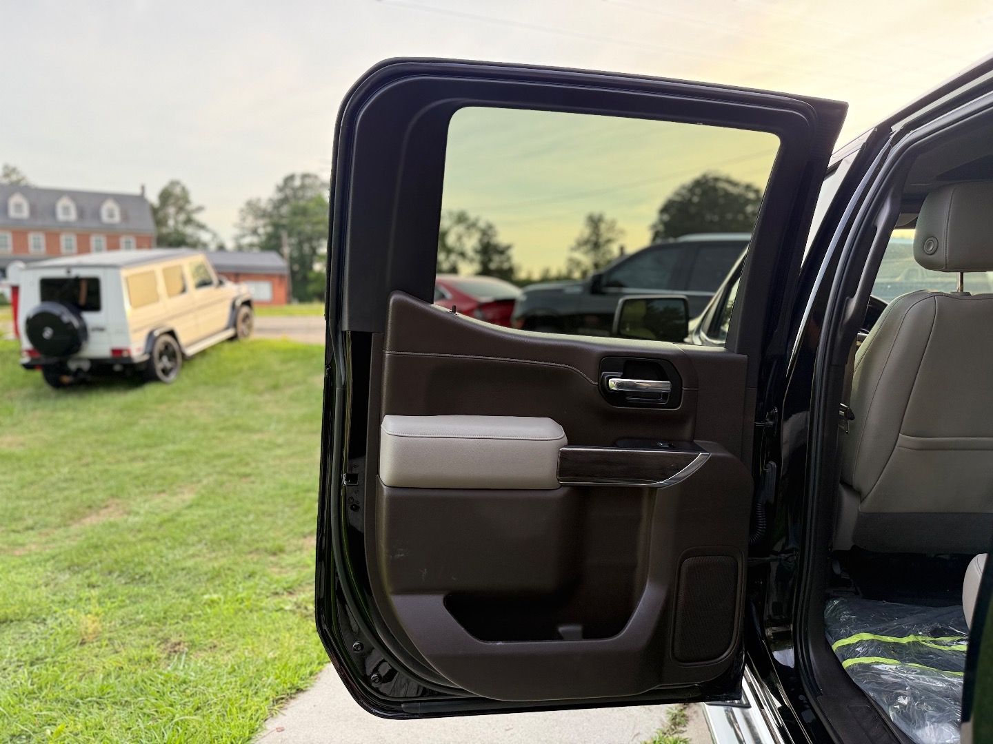 2022 Chevrolet Silverado 1500 Limited LTZ - Photo 25