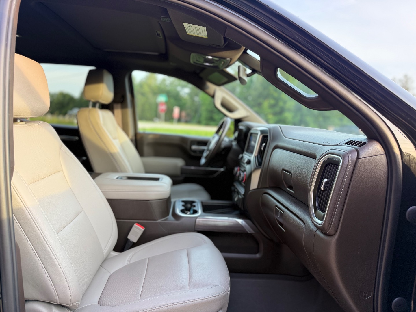 2022 Chevrolet Silverado 1500 Limited LTZ - Photo 26