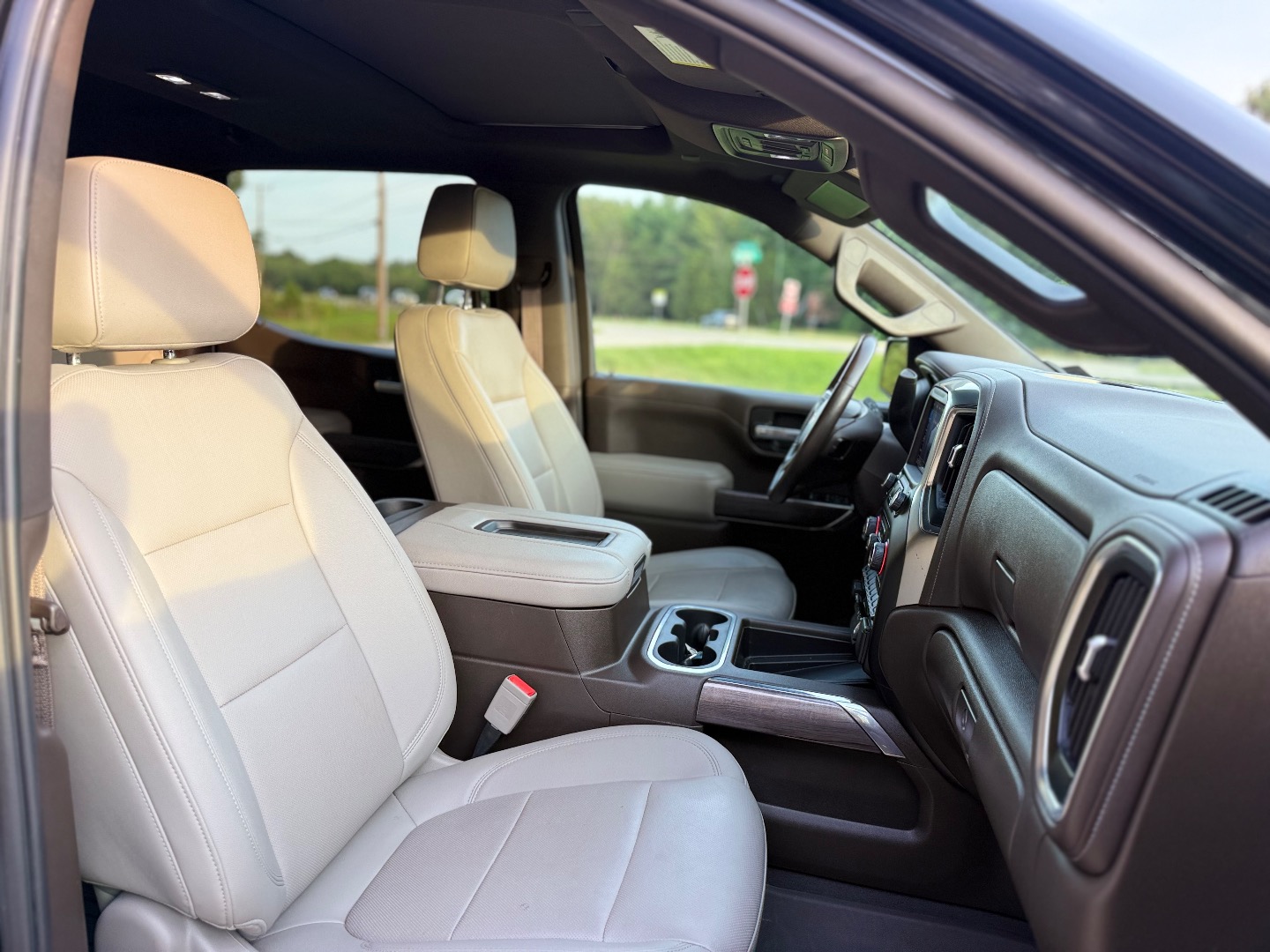 2022 Chevrolet Silverado 1500 Limited LTZ - Photo 27