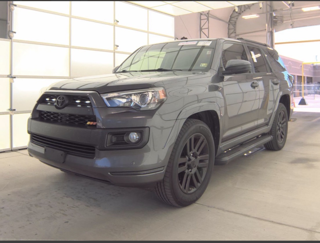 2016 Toyota 4Runner Limited 4x4 V6's photo