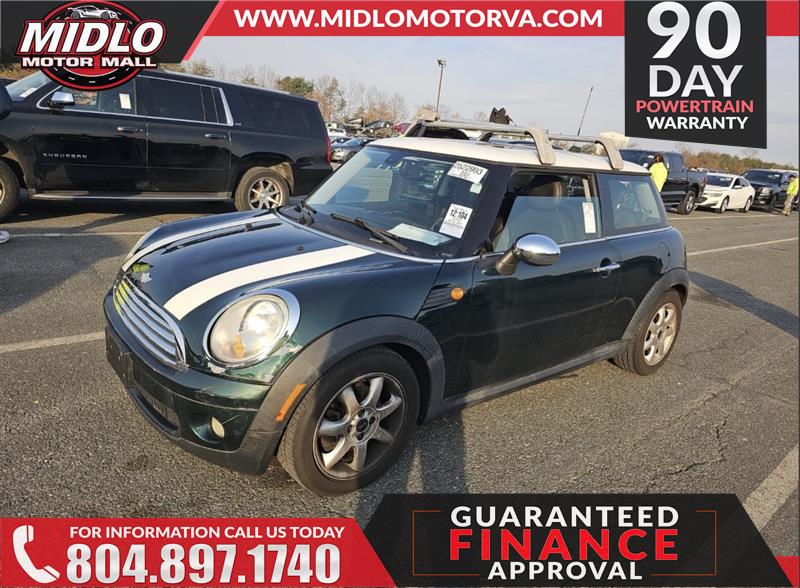 Green 2009 MINI Cooper Base Hatchback Front-Wheel Drive