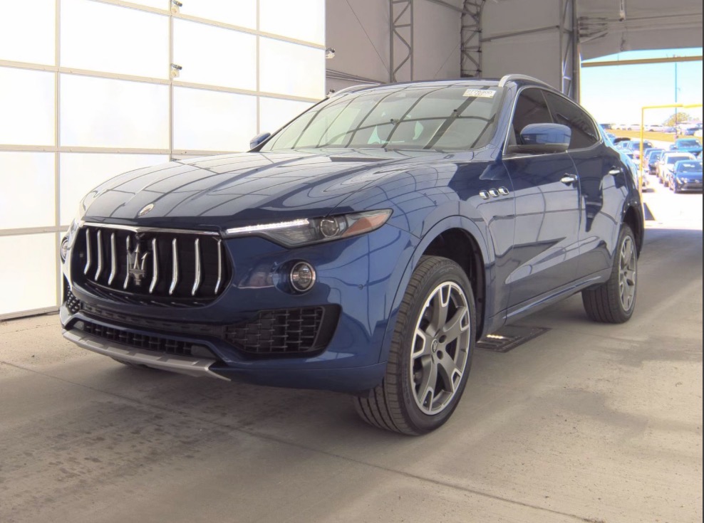 2017 Maserati Levante Levante's photo